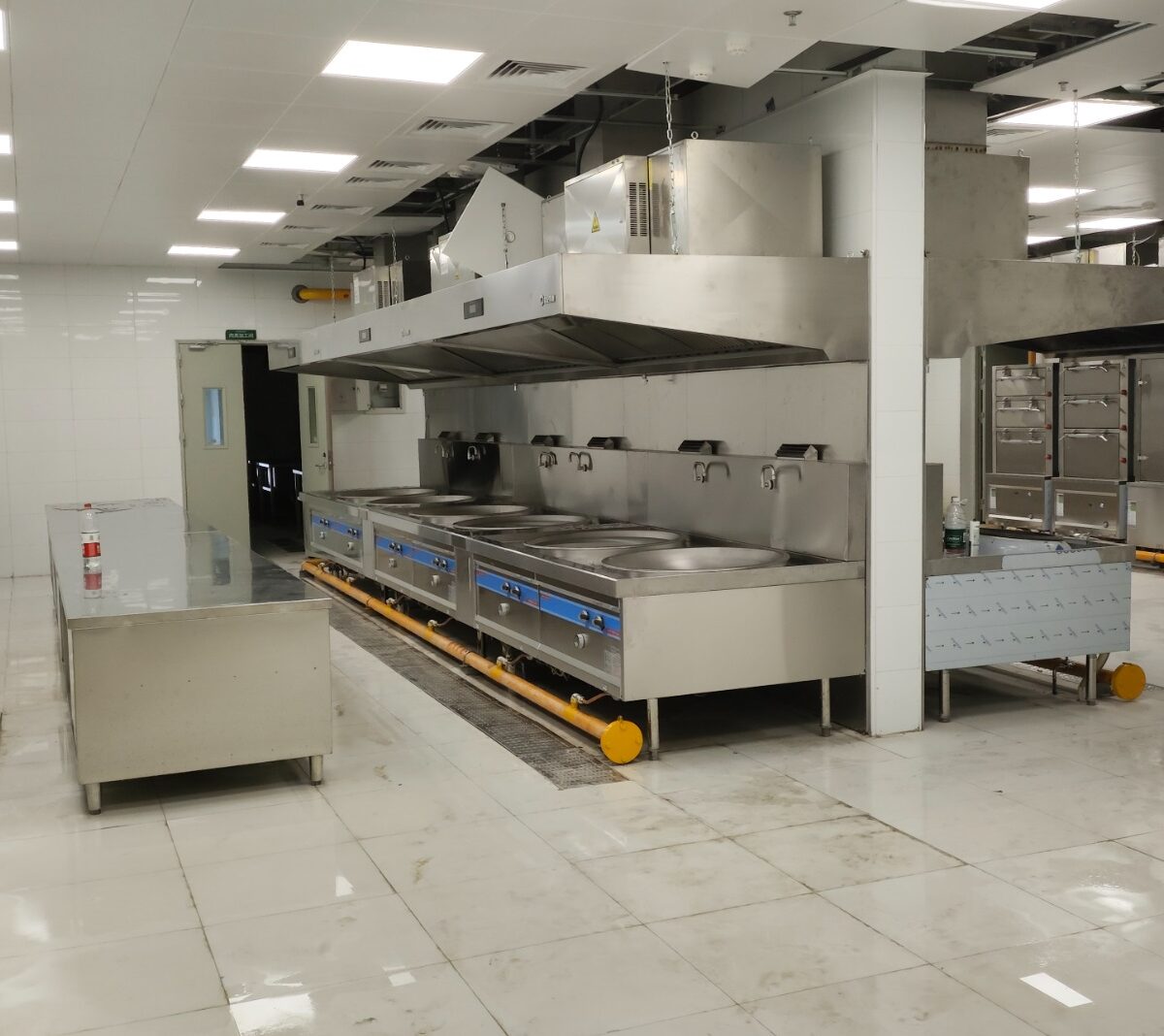 Catering equipment list Kitchen equipment needed for a restaurant