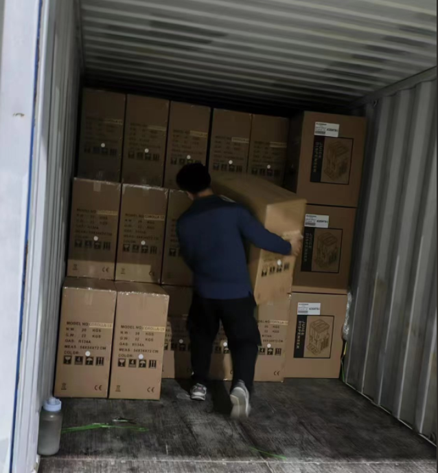 Busy shipping before the Spring Festival holiday, 3 containers a day, from the daytime to midnight!